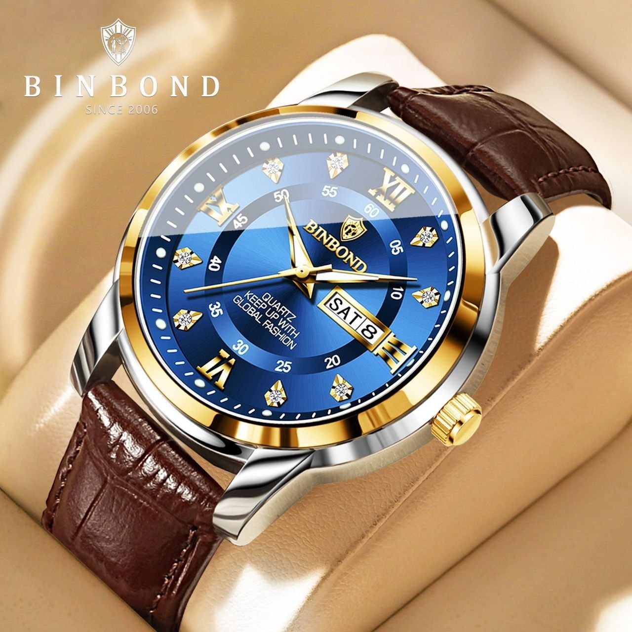 ساعت مچی مردانه ☑️BIN BOND  Original watch 🫆   《highe quality》                       ⌚️بین باند مدلی نو🫶   مقاوم دربرابر آب🏊‍♂💦   رفرانس ۷۰۴۵  بندچرمی دارای روز شمار  ایام هفته  صفحه الماسی   شب نما قفل کمربندی  شیشه سافایر