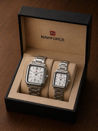 ست ساعت NAVIFORCE ⌚ ✨ مناسب برای ست زوجها و هدیه 🔹 برند: NAVIFORCE 🔹 ست شامل: ۱ عدد ساعت مردانه + ۱ عدد ساعت زنانه 🔹 جنس بند: استیل ضدزنگ 🔹 رنگ بند: نقرهای 🔹 صفحه: سفیدو سبز با اعداد رومی 🔹 نمایش تاریخ: دارد 🔹 موتور: کوارتز 🔹 شیشه: مقاوم در برابر خطوخش 🔹 قفل: تاشو 🎁 بستهبندی شیک و مناسب هدیه 🛡️ یک سال گارانتی موتور 💎 یک انتخاب شیک و خاص برای زوجها و هدیههای دو نفره