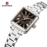 ساعت زنانه اورجینال مارک نیوی فورس NAVIFORCE مدل NF5065 بند استیل رنگ ثابت موتور ژاپن کد 3030 یک ساعت زنانه شیک و کلاسیک با طراحی ظریف و بند استیل ضدزنگ براق؛ مناسب برای استایلهای روزمره، رسمی و مجلسی. موتور: کوارتز (Quartz – Y121F1 در برخی نسخهها) دقت و عملکرد: نمایش دقیق و قابلاعتماد زمان جنس قاب: آلیاژ زینک شیشه: Mineral Glass سختشده بند: استیل ضدزنگ با قفل تاشو دکمهای مقاومت در برابر آب: 3ATM قطر صفحه: حدود 26 میلیمتر سبک: زنانه | کلاسیک