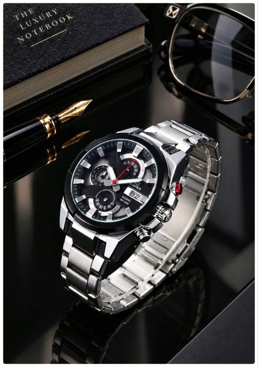ساعت مچی مردانه کاسیو Edifice Casio  برای آقایان   موتور تایوان تحت لیسانس کاسیو ۳ موتور فعال کرنوگراف نمایشگر ایام ماه شیشه سافایر ضدخش قاب پشت و بند استیل قفل استیل پروانه‌  ای